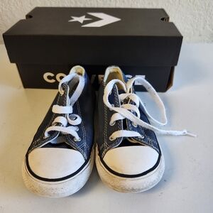 Converse all star toddler size 9